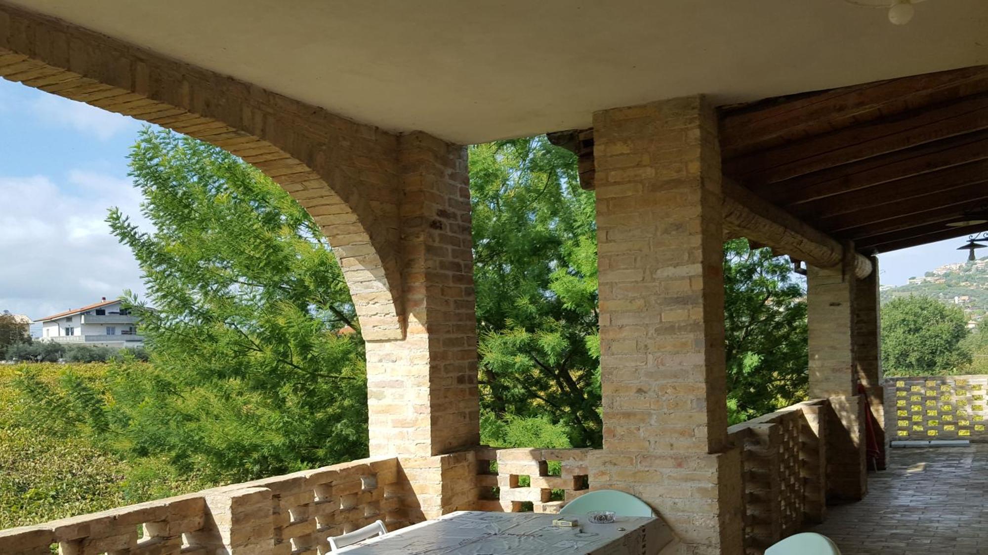 Agriturismo Torre Mannella - La Loggia Citta Sant'Angelo Bagian luar foto