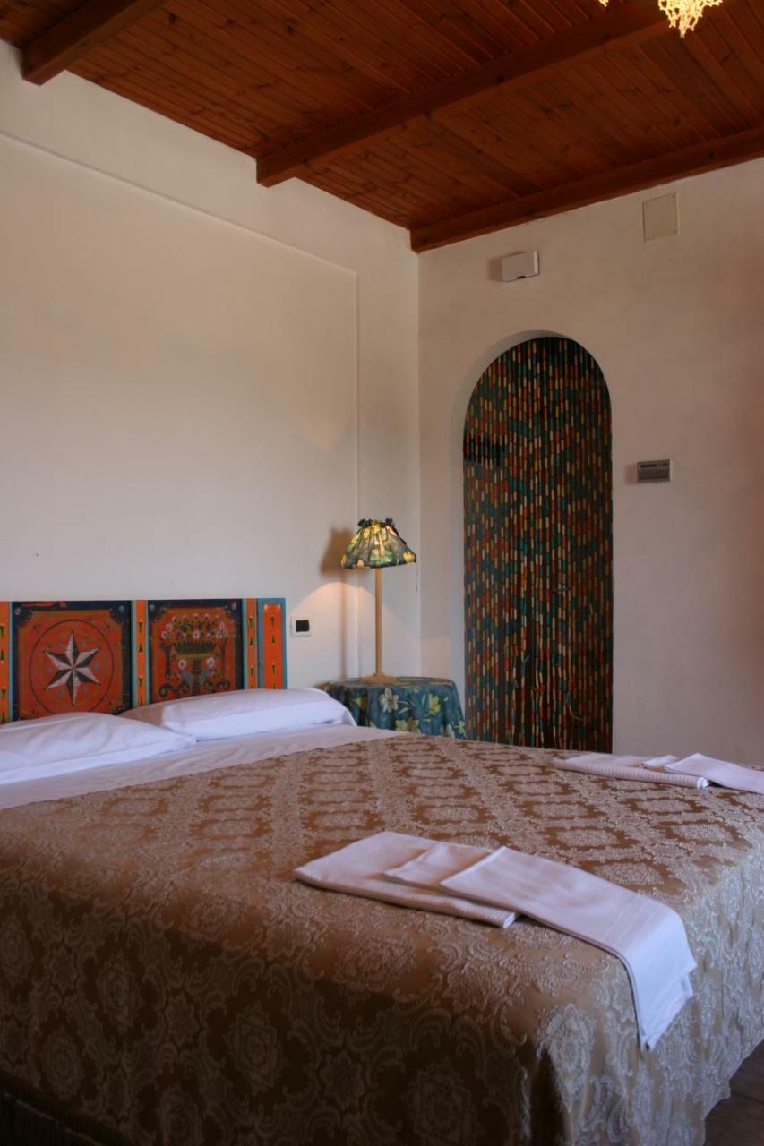 Agriturismo Torre Mannella - La Loggia Citta Sant'Angelo Bagian luar foto